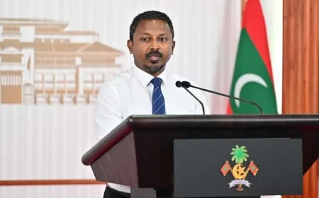 މީޑިއާ ބިލު އިޞްލާހުކުރެވިދާނެ، އަނބުރާ ގެންދަންޖެހޭކަމަށް ޤަބޫލުނުކުރަން: އޭޖީ އުޝާމް
